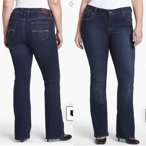 😄🔥Lucky Brand! Gently Worn. The Ginger Boot Cut. Mid rise.All Offers?Size 14W